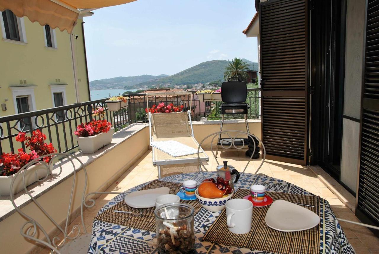 Апартаменты Casa Dinky Attico Con Terrazza Vista Mare Формия Экстерьер фото